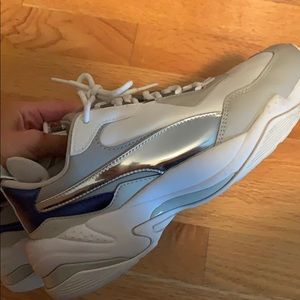 Puma Thunder sneakers